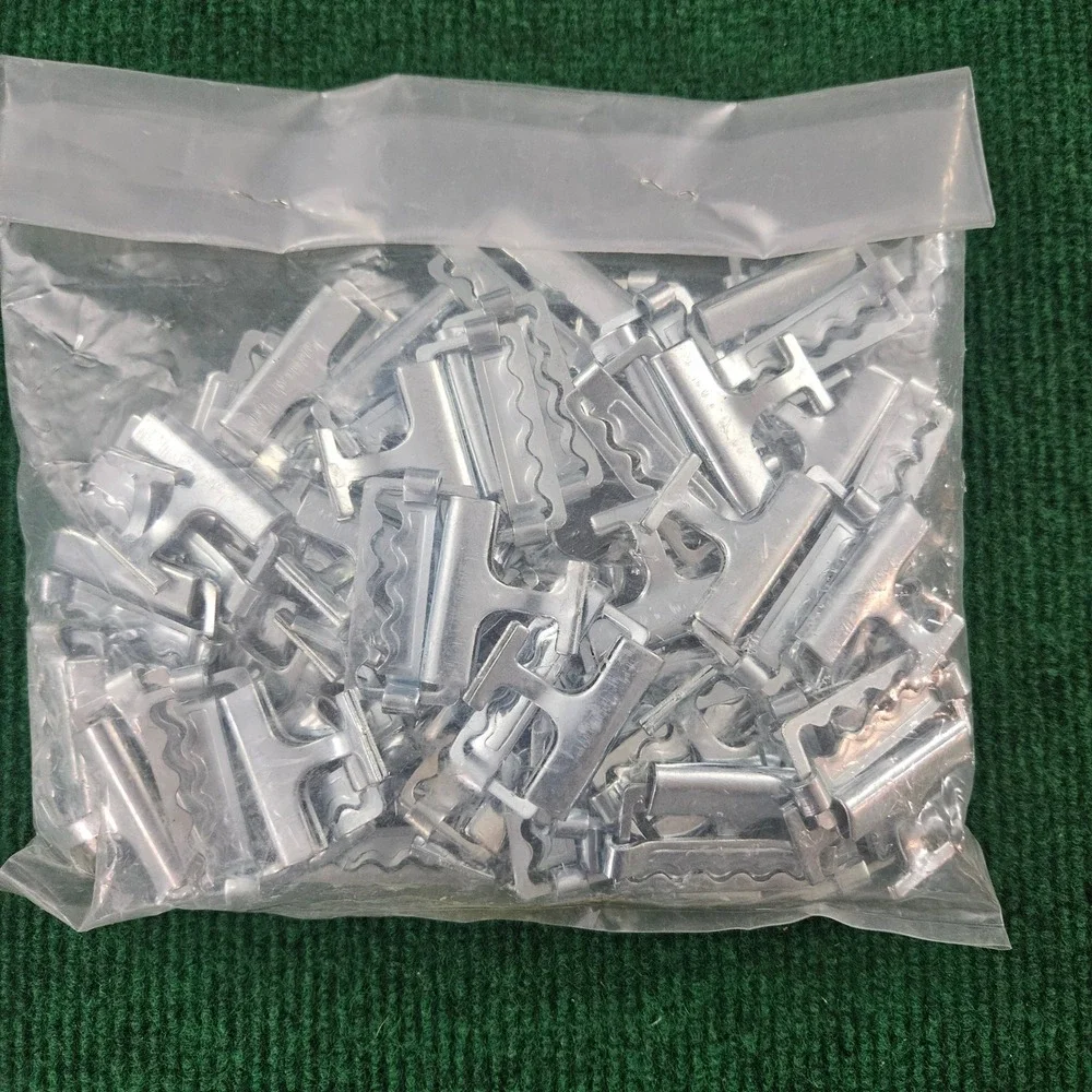 Bag‎ of 50 Metal Swivel Clasps